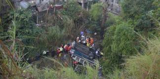 La excesiva velocidad, sobrecarga y falta experiencia son algunas de las causas que provocan los accidentes de transporte colectivo. Foto La Hora: José Orozco.