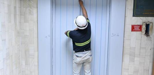 Nuevos elevadores en Torre de Tribunales estarán al servicio a partir del 20 de febrero. Foto La Hora: Fabricio Alonzo