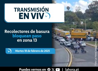 Un grupo de recolectores mantiene un bloqueo frente al Ministerio de Ambiente en la zona 13, en rechazo a la entrada en vigencia del reglamento de residuos. Foto La Hora: José Orozco/LH