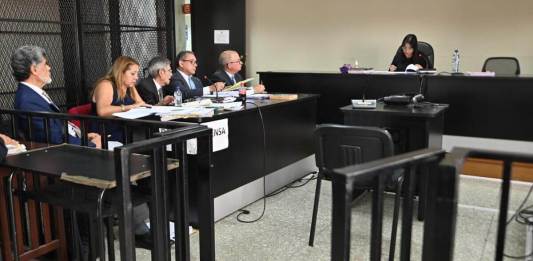 Tribunal Undécimo de Sentencia Penal continúa con juicio por constitución de partido PLG. Foto La Hora: Fabricio Alonzo