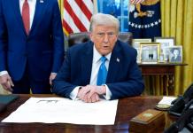 Donald Trump ordenó bombardeos contra Estado Islámico (EI), en los que han muerto varios miembros de esa organización y no ha habido daños a civiles.