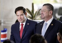 Marco Rubio visitó Costa Rica donde se reunió con el presidente de ese país, Rodrigo Chaves, para tratar temas como la migración, seguridad y comercio.
