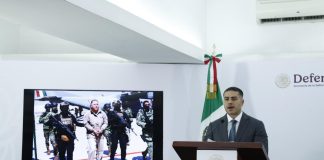 El secretario de Seguridad y Protección Ciudadana, Ómar García Harfuch, habla durante una rueda de prensa este jueves, en Ciudad de México. Foto La Hora: EFE