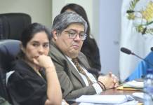El ministro de Gobernación, Francisco Jiménez, se pronunció por el amparo de Enrique Degenhart por seguriddad. Foto: La Hora / Fabricio Alonzo