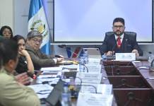 El ministro de Gobernación, Francisco Jiménez, explicó de los planes para brindar seguridad desde la presente semana. Foto: La Hora / Fabricio Alonzo