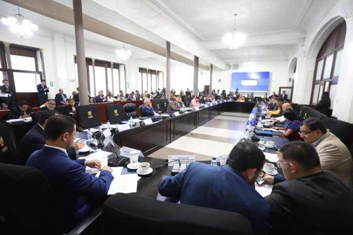 Los jefes de bloque aprobaron la distribución de comisiones este 18 de febrero. Foto: Congreso de la República