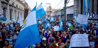 Ante el aumento salarial en el Congreso de la República, diversas organizaciones han convocado a realizar protestas frente al recinto legislativo.