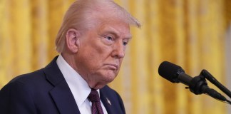 Donald Trump advirtió a los miembros de la OTAN de que si no destinan los recursos comprometidos a su propia defensa, su país no les defenderá.