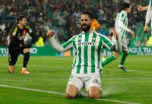 El Real Betis tomó una victoria clave de 2-1 en contra del Real Madrid, en un partido que los verdiblancos dominaron en la segunda parte.