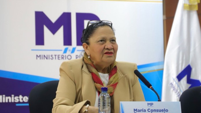 La fiscal general María Consuelo Porras fue nombrada para el cargo por el expresidente Jimmy Morales y reelecta por el sancionado expresidente Alejandro Giammattei. Foto: La Hora / MP.