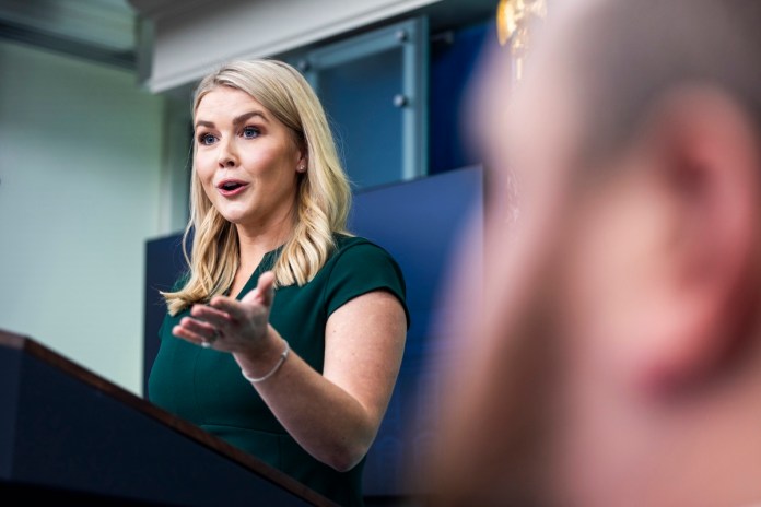 Vocera de la casa blanca, Karoline Leavitt, durante conferencia de prensa en Washington. Foto La Hora: EFE