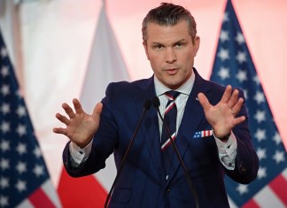 El secretario de Defensa de Estados Unidos, Pete Hegseth, en una fotografía de archivo. Foto La Hora: EFE