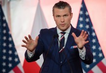 Secretario de Defensa de EE.UU. dice que el país está «preparado» para una guerra con China El secretario de Defensa de Estados Unidos, Pete Hegseth, en una fotografía de archivo. Foto La Hora: EFE