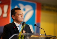 El diputado Armando Castillo, presentó un recurso de amparo en rechazo al aumento salarial aprobado recientemente para los legisladores.
