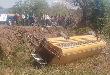 Autobús de pasajeros vuelca en Villa Canales con resultado de 15 heridos Policía Municipal de Tránsito de Villa Canales (PMT), han informado sobre la coordinación con diversos cuerpos de socorro ante el accidente de un bus extraurbano.