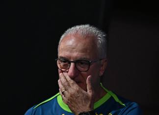 Brasil despide a su entrenador Dorival Júnior