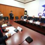 El titular de la Comisión contra la Corrupción, Julio Flores, reitera la instalación de unidades de Probidad para realizar análisis de actividades como el baby shower en el que está involucrada la SAAS. Foto: Congreso