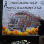 Tras un mes desde la tragedia ocurrida en la Calzada La Paz, este 10 de marzo se realizó un acto conmemorativo para recordar a las víctimas.