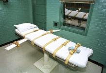 Brad Sigmon, condenado a muerte en Carolina del Sur, será fusilado el viernes por elección propia Fotografía de archivo que muestra la cámara de la muerte donde los presos fallecen por inyección letal. Foto La Hora: EFE