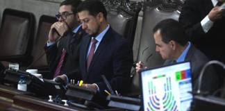 El presidente del Congreso, Nery Ramos, espera que más diputados se hagan presentes a la plenaria de este 4 de marzo. Foto: La Hora / Fabricio Alonzo