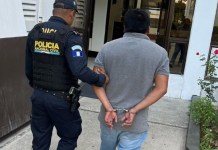 Presunto coyote es capturado cuando trasladaba a migrantes cubanos y dominicanos Presunto coyote es capturado cuando trasladaba a migrantes cubanos y dominicanos