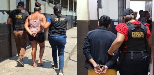 Dos personas capturadas por el delito de extorsión en Escuintla. Foto La Hora: PNC