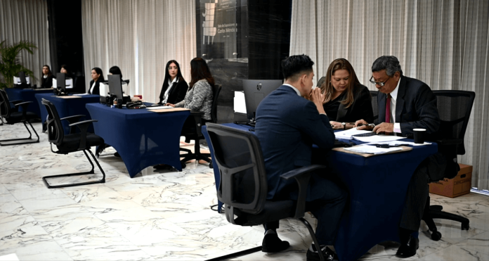 El listado de aspirantes de la última convocatoria para director de Superintendencia de Competencia