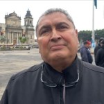 El transportista Gamaliel Chin coordinó una protesta de buses de rutas extraurbanas. Foto La Hora: Archivo
