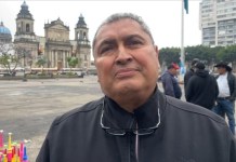 El transportista Gamaliel Chin coordinó una protesta de buses de rutas extraurbanas. Foto La Hora: Archivo