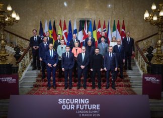 Volodímir Zelenski declaró que Ucrania trabaja con sus socios europeos para crear "una base sólida" que permita avanzar junto a Estados Unidos para lograr “una paz justa".
