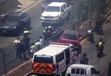 Un hombre falleció en el kilómetro 16 de la ruta Interamericana. Foto La Hora: Transito Mixco.