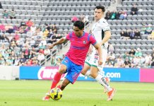 Temor por redadas ordenadas por Trump impacta en la baja afluencia de público a partidos de futbol El encuentro entre Municipal vs León de México tuvo poca afluencia. Foto La Hora: CSD Municipal.