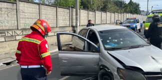 Bomberos Municipales han reportado el fallecimiento de una persona tras un ataque armado en el kilómetro 6 de la ruta al Atlántico.