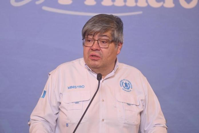 Archivo del Ministro de Gobernación, Francisco Jiménez. Foto La Hora: Fabricio Alonzo