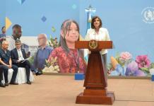 Karin Herrera, vicepresidenta, en la conferencia de prensa semanal