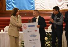 Más de 300 familias que viven en terrenos del Estado reciben títulos de propiedad Lanzamiento de Registro de Asentamientos Informales.