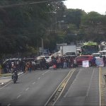 Transmetro suspende líneas tras manifestaciones pr seguro obligatorio