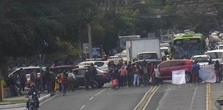 Transmetro suspende líneas tras manifestaciones pr seguro obligatorio