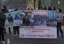 En imágenes: manifestación en el Puente El Incienso por caso Lev Tahor