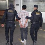 La Policía Nacional Civil (PNC), realizó la captura de un presunto integrante de la Mara Salvatrucha tras dar muerte a un hombre en zona 6.
