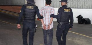 La Policía Nacional Civil (PNC), realizó la captura de un presunto integrante de la Mara Salvatrucha tras dar muerte a un hombre en zona 6.