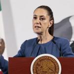 La presidenta de México, Claudia Sheinbaum, habla durante su conferencia de prensa matutina este miércoles, en el Palacio Nacional de la Ciudad de México. Foto La Hora: EFE.