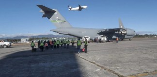 Guatemala recibe un vuelo militar con retornados de Estados Unidos. Foto: IGM