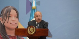 Ministro de Relaciones Exteriores durante conferencia de prensa, La Ronda