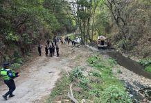 Accidente de bus escolar en Sacatepéquez deja un muerto y 12 heridos Foto La Hora: ASONBOMD