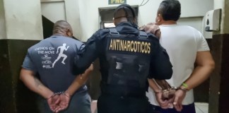 PNC captura a colombiano y guatemalteco cuando trasladaban paquetes de presunta marihuana en Escuintla