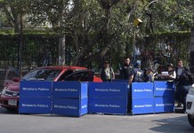 PNC y MP, realizan la recolección de evidencia por ataque armado en zona 1. Foto La Hora: Jose Orozco