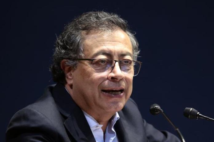 Fotografía de archivo del presidente de Colombia, Gustavo Petro, en Ciudad de México. Foto La Hora: EFE Archivo.