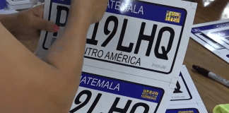 Nuevas placas de circulación: De esta forma se fabrican en el Taller Nacional de Grabados en Acero