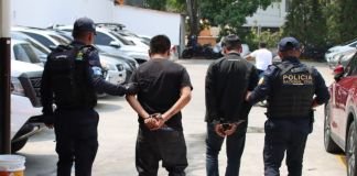 Presuntos asaltantes detenidos por la PNC en Mixco. Foto La Hora: PNC